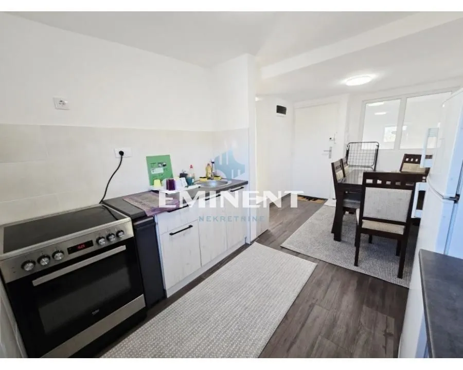 Rent, three bedroom apartment, 90m², Stari Grad, Beograd