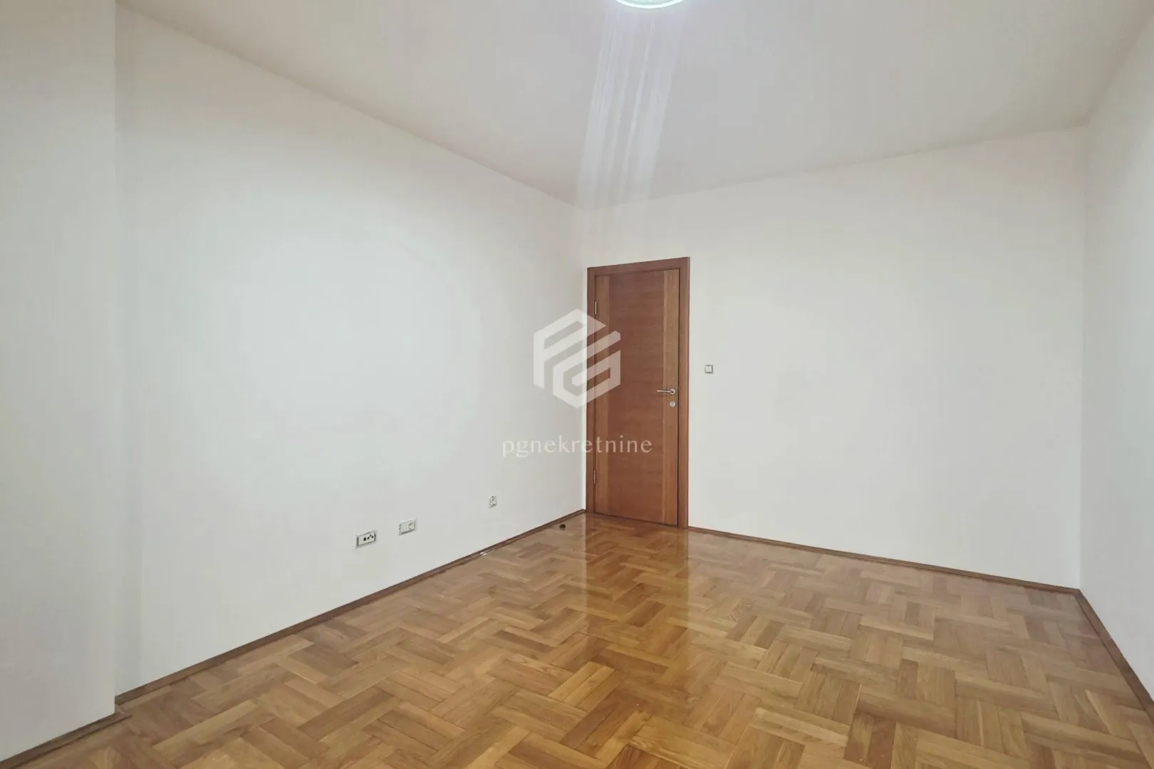 Rent, one bedroom apartment, 60m², Stari Aerodrom, Podgorica