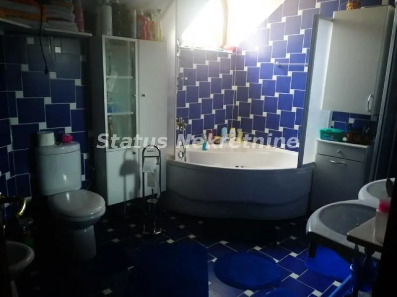Prodaja, kuća, 600m², Sremska Kamenica, Petrovaradin