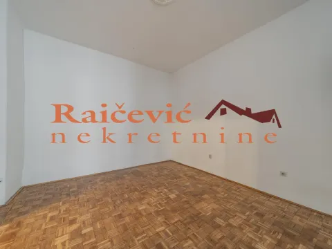 Sale, two bedroom apartment, 54m², Centar, Stara Pazova - image 3