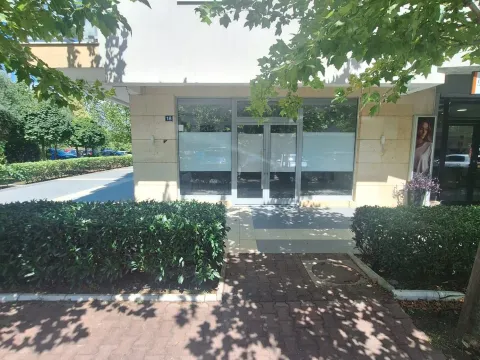 Rent, office space, 200m², City Kvart, Podgorica - image 2