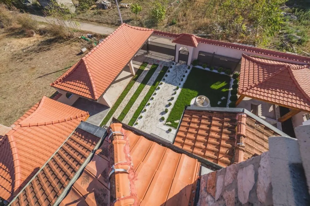 Prodaja, kuća, 200m², Donji Kokoti, Podgorica