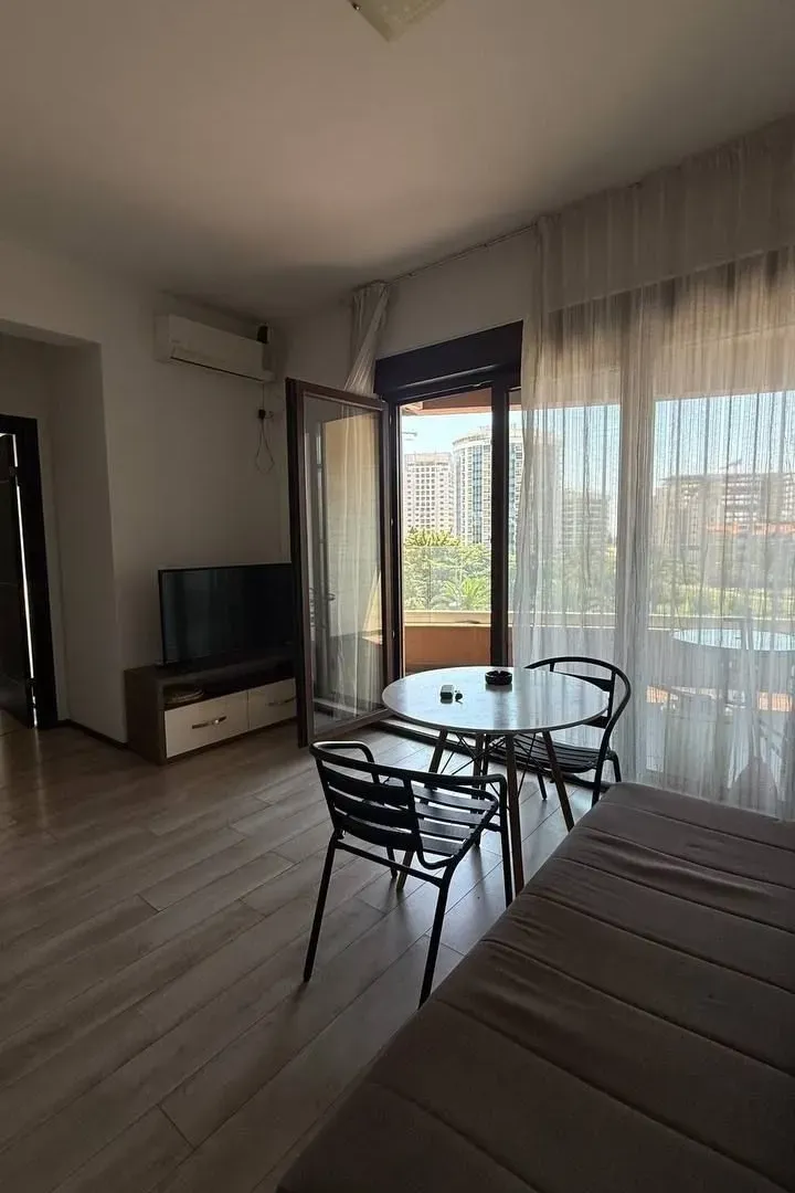 Prodaja, jednosoban stan, 38m², Centar, Budva