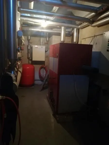 Izdavanje, kuća, 1150m², Karaburma, Palilula Sve Podlokacije