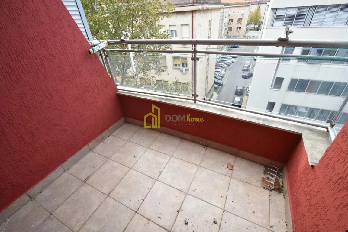 Izdavanje, jednosoban stan, 45m², Preko Morače, Podgorica