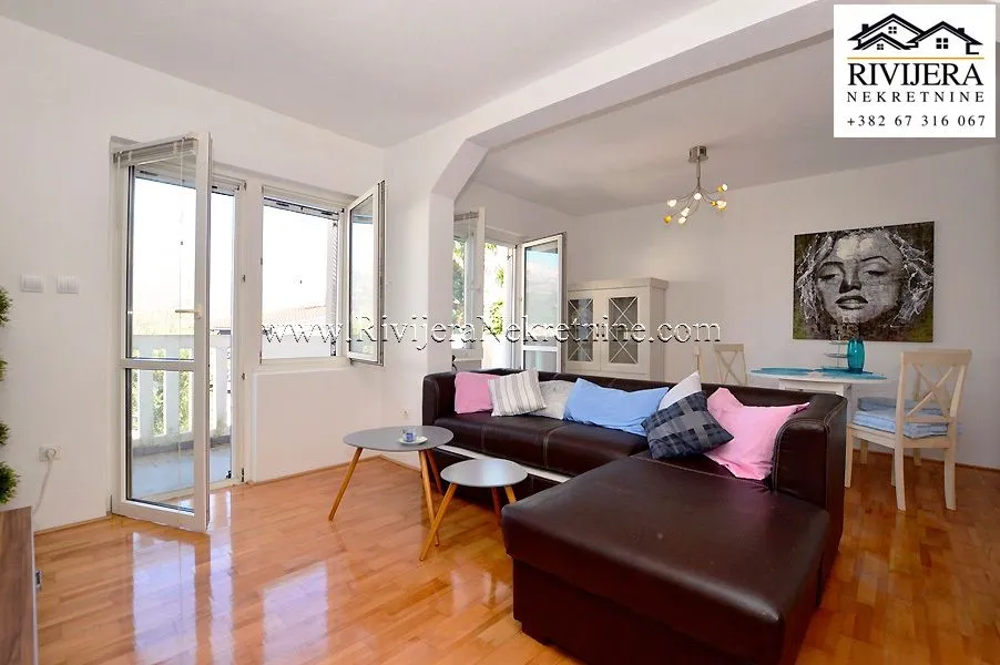 Prodaja, kuća, 130m², Njivice, Herceg Novi