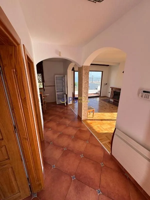 Rent, house, 140m², Bar, Crna Gora