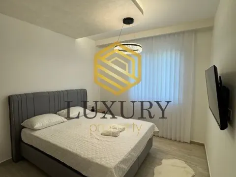 Sale, two bedroom apartment, 74m², Bečići, Budva - image 2