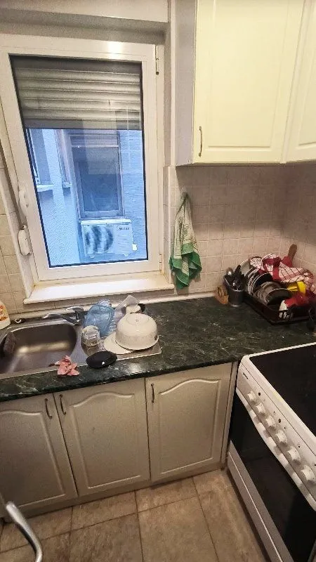 Izdavanje, dvosoban stan, 53m², Lion, Zvezdara Sve Podlokacije