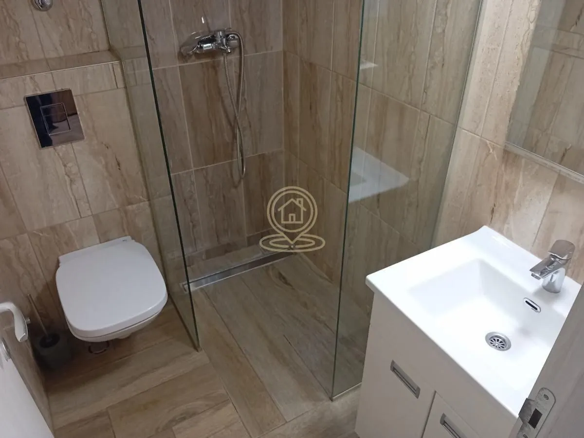 Izdavanje, jednosoban stan, 30m², Salajka, Novi Sad Sve Podlokacije