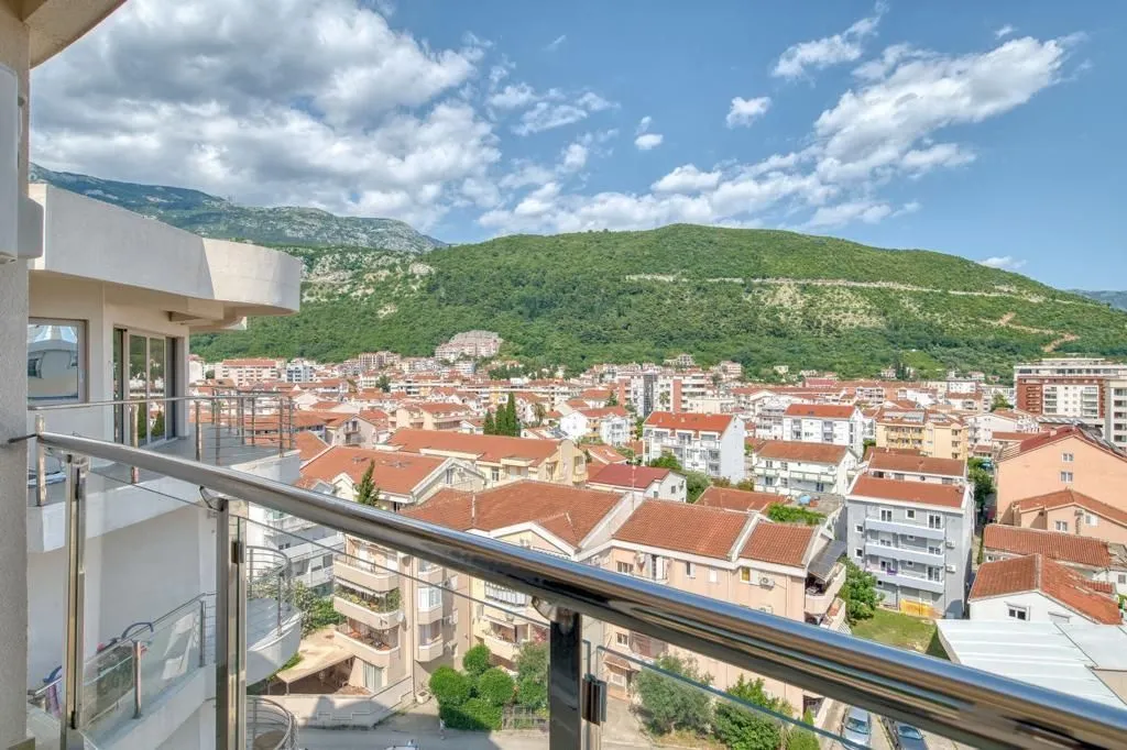 Rent, studio apartment, 40m², Budva, Crna Gora