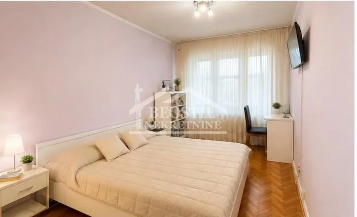 Sale, two bedroom apartment, 57m², Savski Venac, Beograd