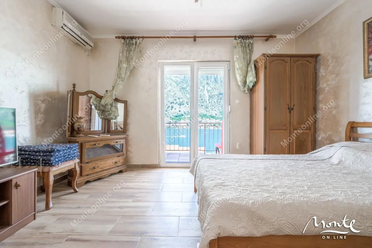 Prodaja, kuća, 172m², Muo, Kotor