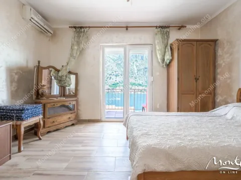 Prodaja, kuća, 172m², Muo, Kotor - image 18