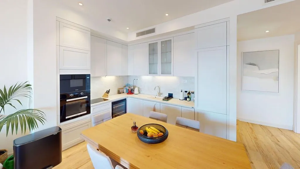Prodaja, trosoban stan, 105m², Tivat, Crna Gora