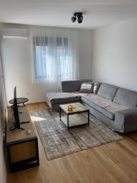 Rent, one bedroom apartment, 45m², Podgorica, Crna Gora - image 2