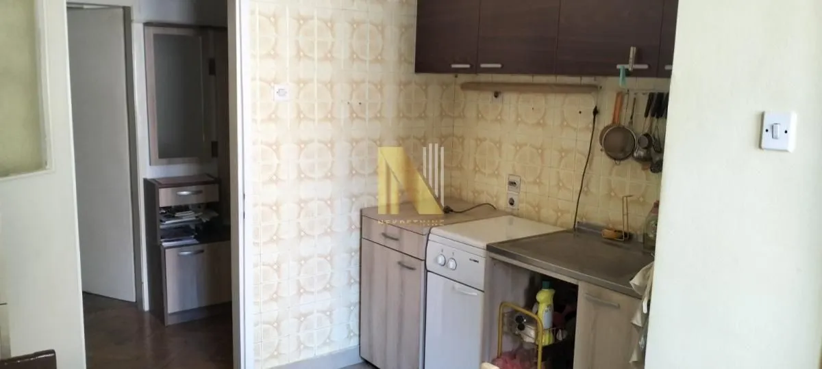 Prodaja, trosoban stan, 69m², Centar, Novi Sad