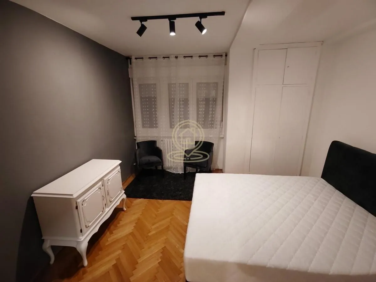 Rent, three bedroom apartment, 88m², Stari Grad, Beograd