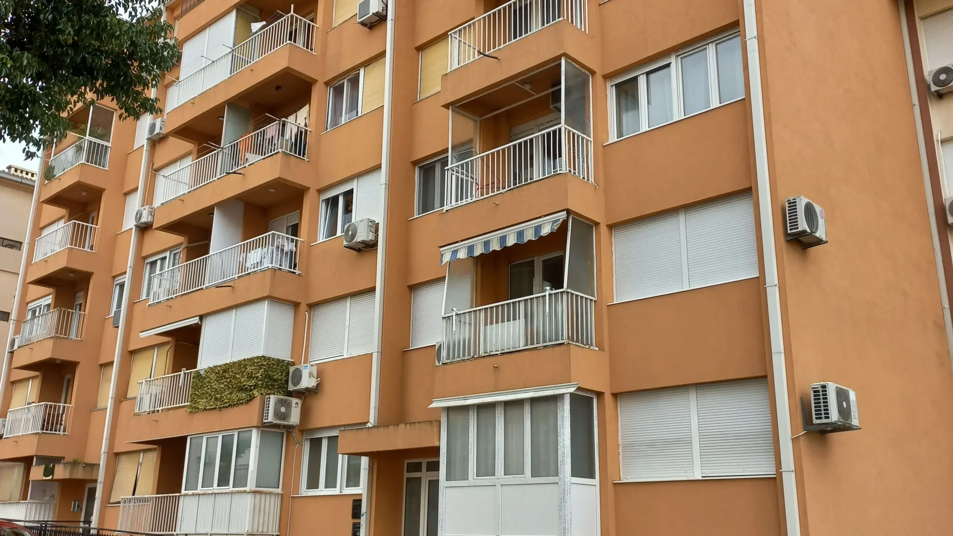 Stan-na-dan, garsonjera, 30m², Centar, Tivat