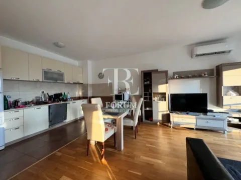 Izdavanje, trosoban stan, 96m², Zagorič, Podgorica - image 4