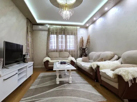 Izdavanje, stan, 49m², Central Point, Podgorica - image 1