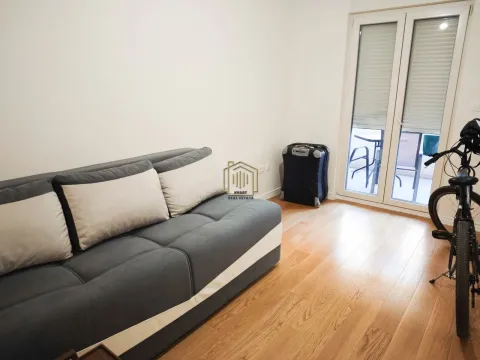 Izdavanje, jednosoban stan, 51m², Central Point, Podgorica - image 9