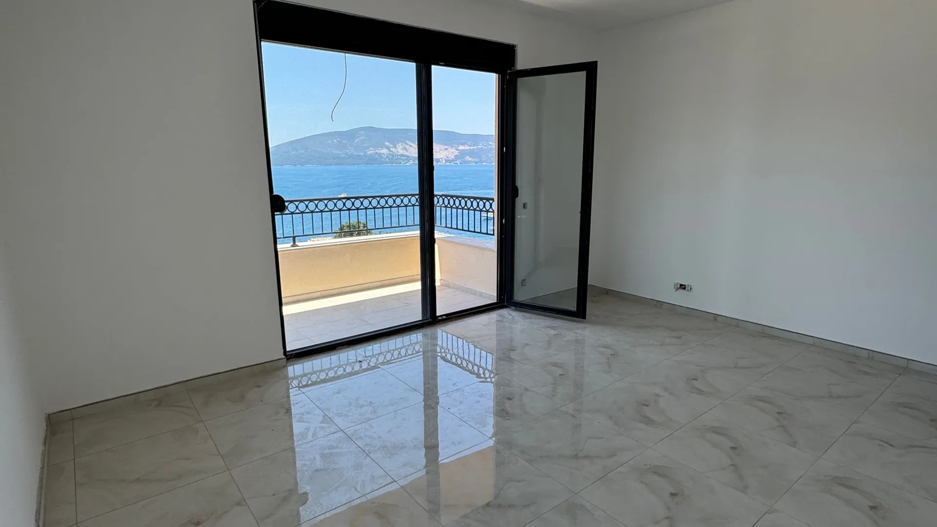 Prodaja, jednosoban stan, 44m², Kumbor, Herceg Novi
