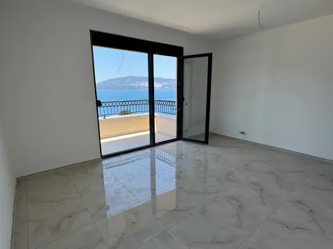 Prodaja, jednosoban stan, 44m², Kumbor, Herceg Novi - image 2