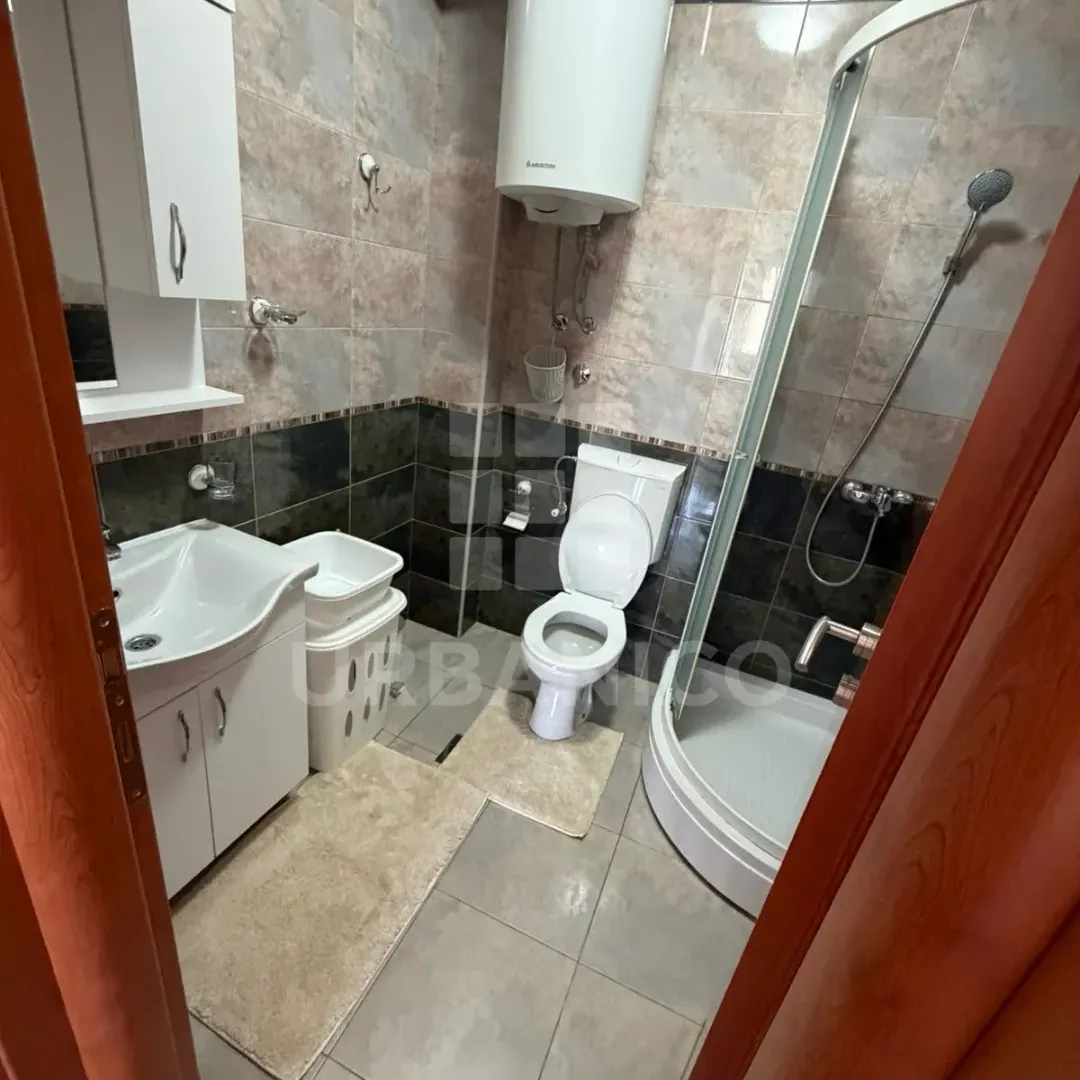 Izdavanje, dvosoban stan, 71m², Igalo, Herceg Novi