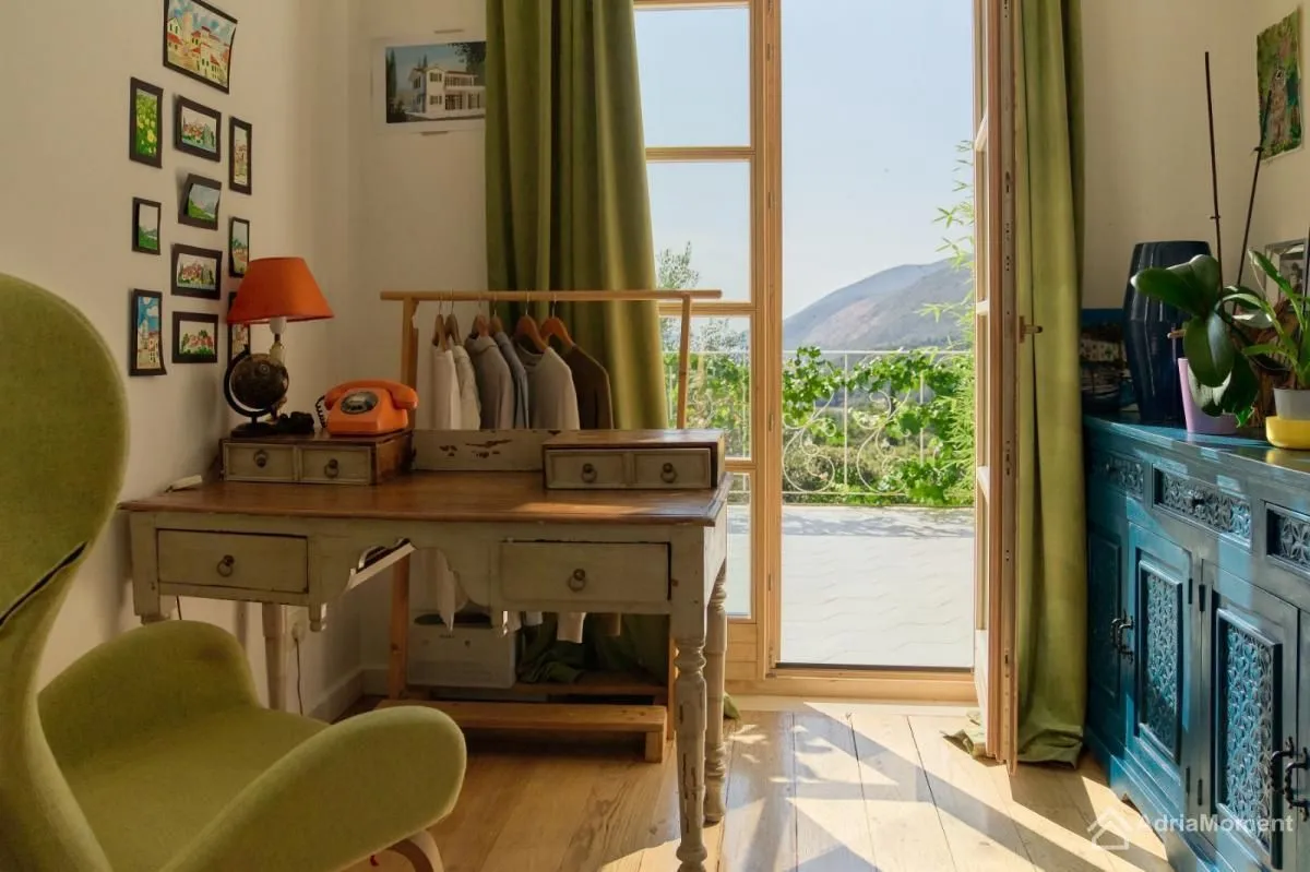 Prodaja, kuća, 155m², Sutorina, Herceg Novi