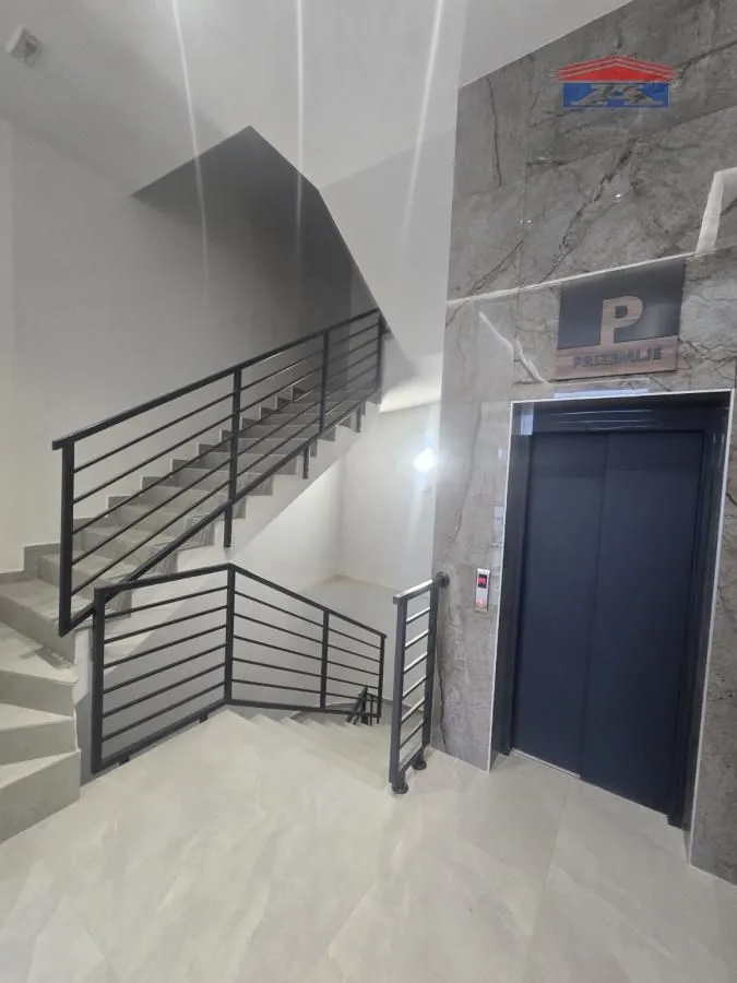 Prodaja, stan, 129m², Salajka, Novi Sad Sve Podlokacije