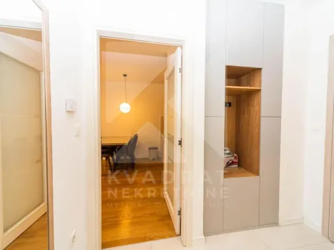 Izdavanje, dvosoban stan, 70m², Central Point, Podgorica - image 7