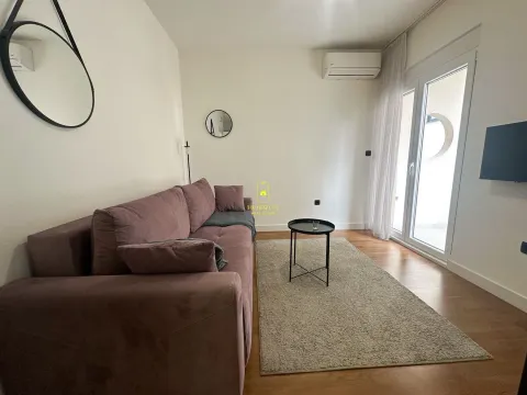 Izdavanje, garsonjera, 24m², City Kej, Podgorica - image 2