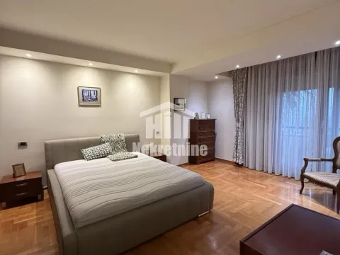 Izdavanje, kuća, 330m², Čukarica, Beograd - image 11