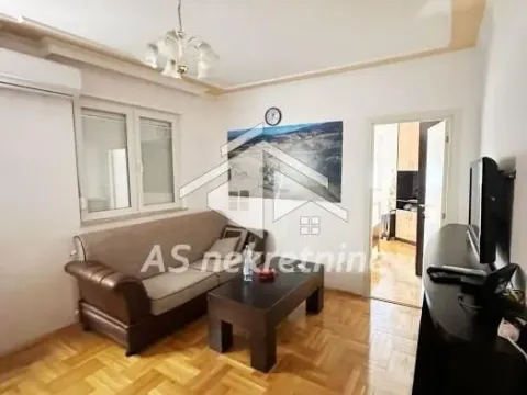 Izdavanje, trosoban stan, 60m², Brace Jerković, Voždovac Sve Podlokacije - image 4