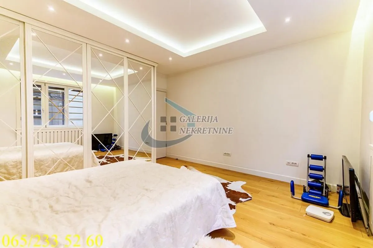 Sale, three bedroom apartment, 95m², Stari Grad, Beograd