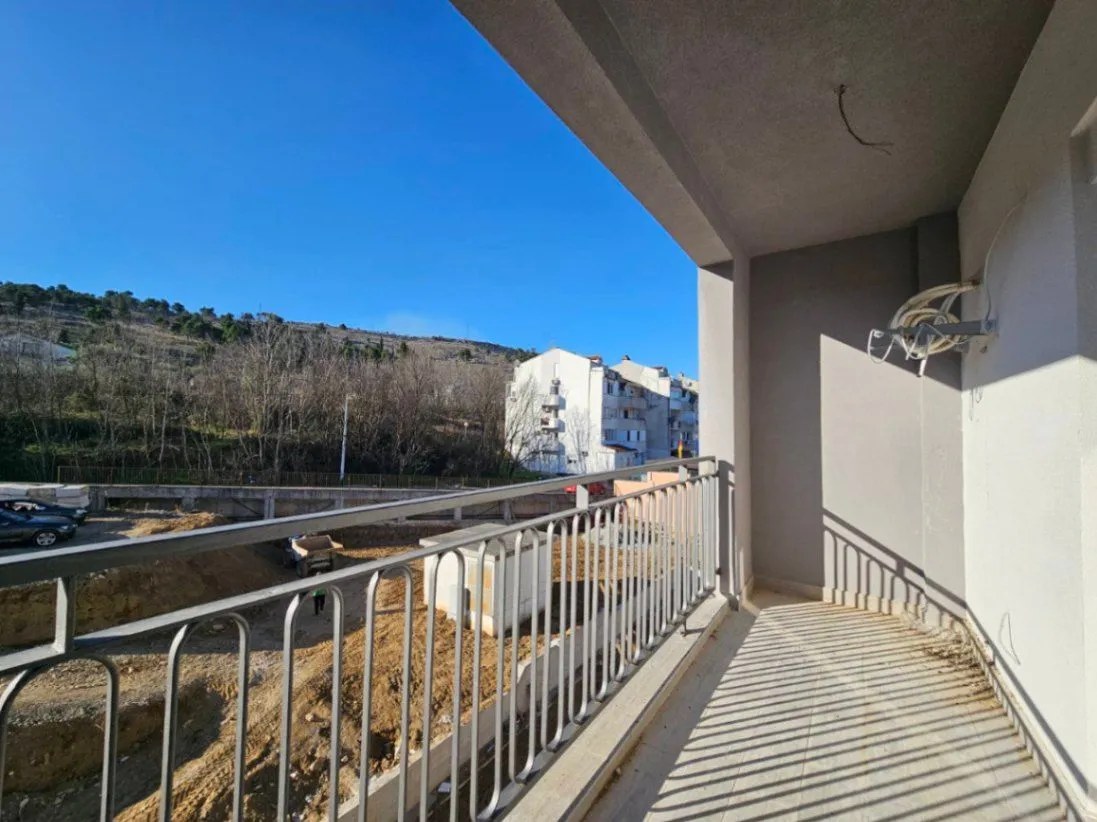 Prodaja, dvosoban stan, 79m², Momišići, Podgorica