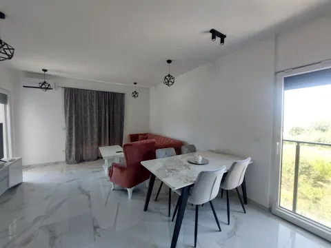 Izdavanje, dvosoban stan, 70m², Radanovići, Kotor - image 10