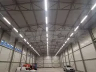 Izdavanje, poslovni prostor, 1600m², Surčin, Beograd - image 1