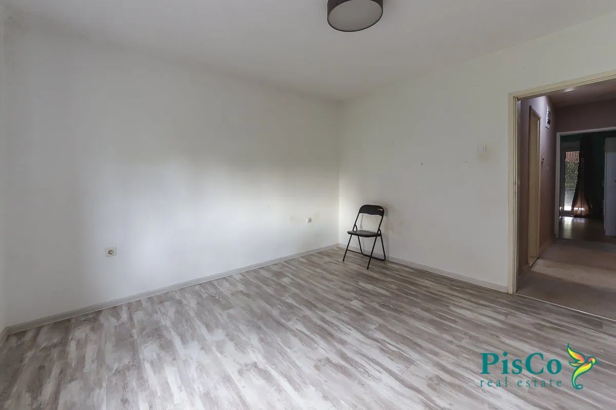 Rent, house, 180m², Blok 9, Podgorica