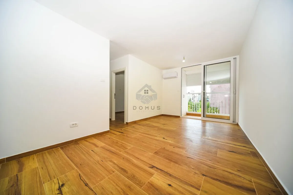 Sale, one bedroom apartment, 37m², Blok 5, Podgorica