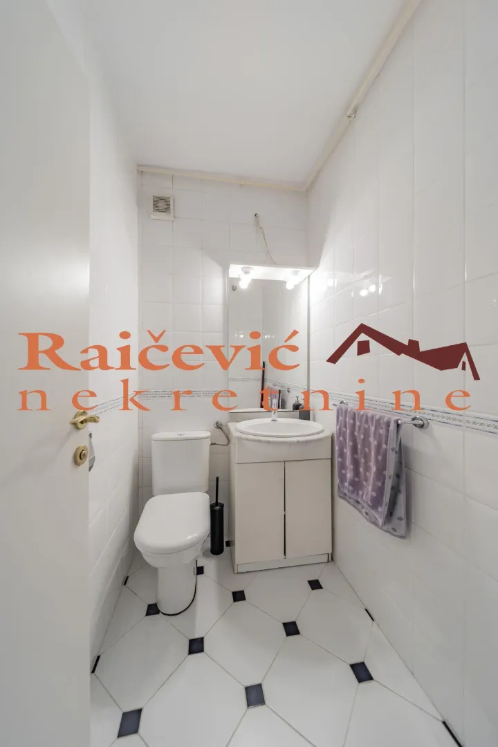 Prodaja, trosoban stan, 108m², Palilula, Niš