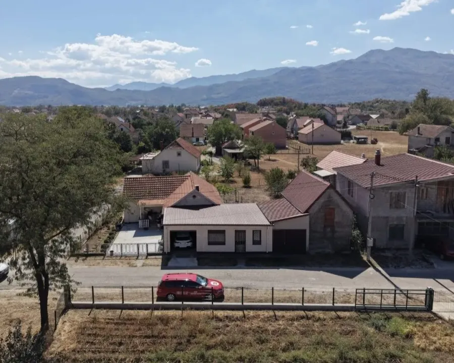 Prodaja, kuća, 116m², Straševina, Nikšić