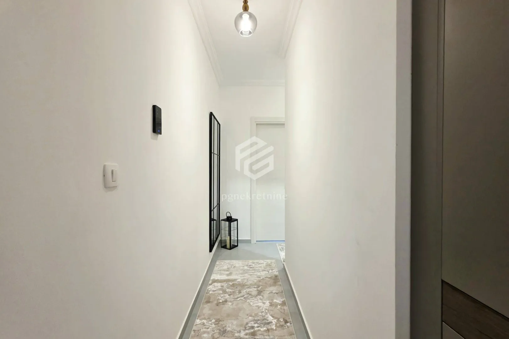 Rent, one bedroom apartment, 50m², Stari Aerodrom, Podgorica