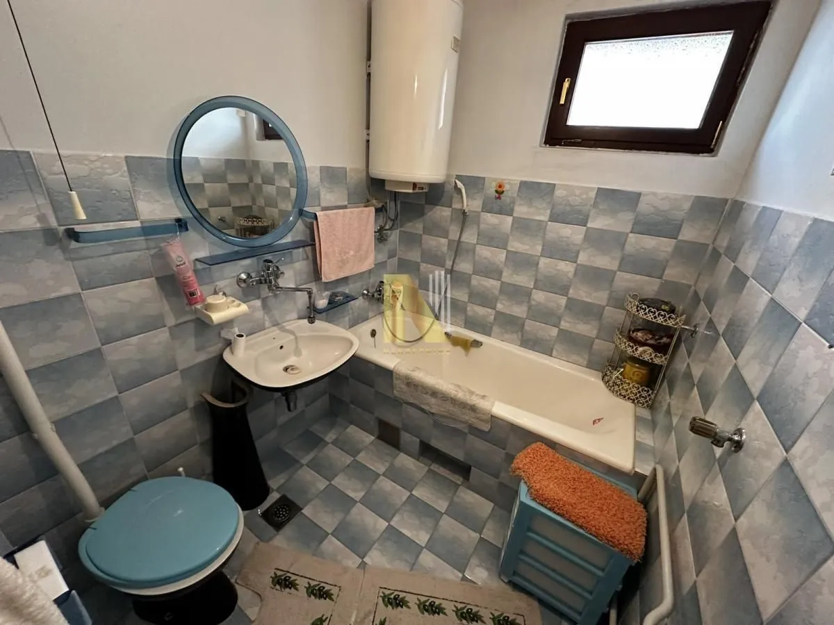 Prodaja, kuća, 281m², Centar, Žabljak