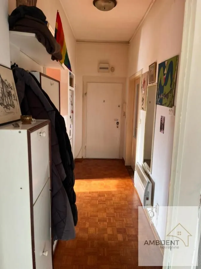 Prodaja, trosoban stan, 57m², Stari Grad, Beograd