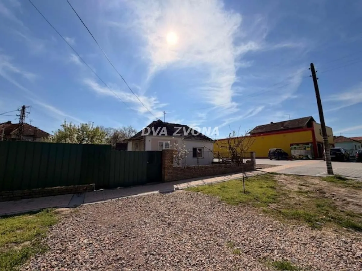 Sale, house, 42m², Čortanovci, Inđija