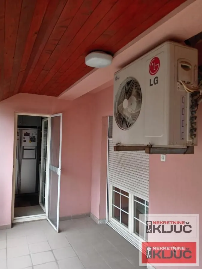 Prodaja, četvorosoban stan, 114m², Spens, Novi Sad Sve Podlokacije