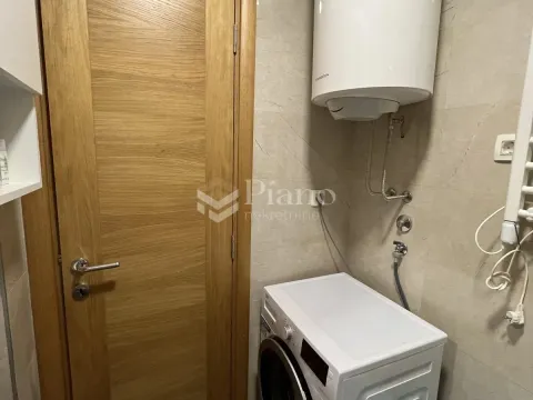 Rent, one bedroom apartment, 40m², Blok 9, Podgorica - image 11