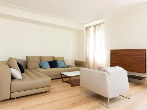 Rent, two bedroom apartment, 164m², Porto Montenegro, Tivat - image 4